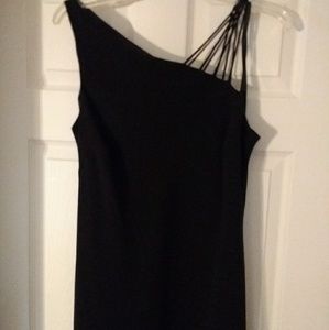 Jones Wear Black Gown Size 16